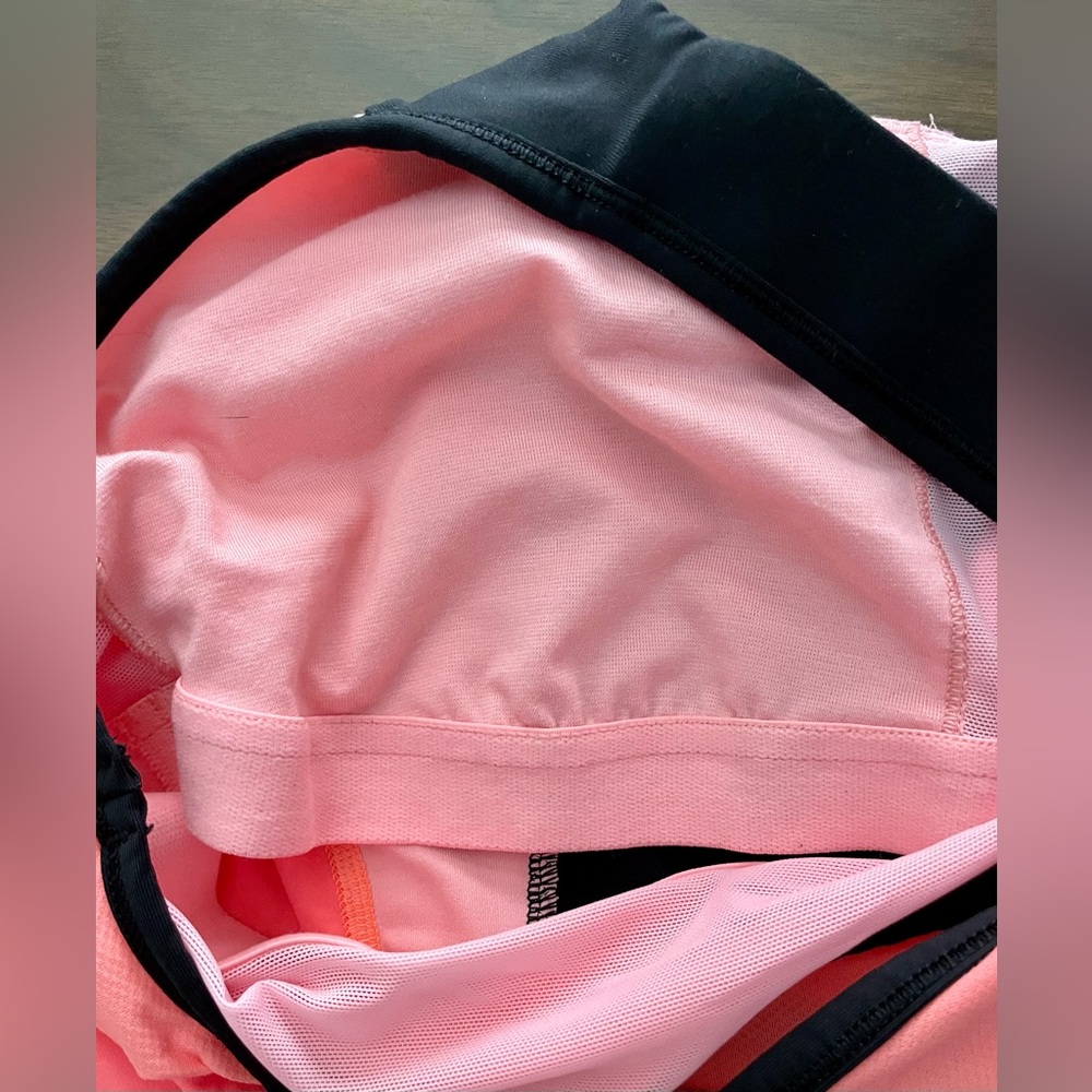 Lululemon Cardio Kick Tank— Size 8 - Picture 11 of 16